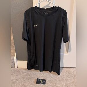 Men’s Nike Vaporknit Black Short Sleeve Shirt